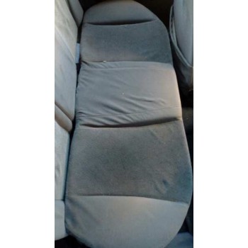 ford fiesta berlina del año 1998