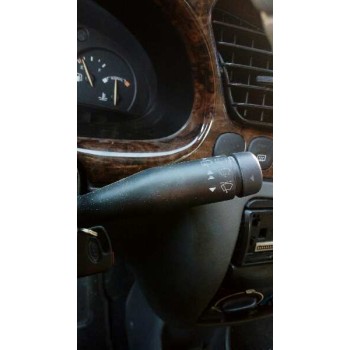 ford fiesta berlina del año 1998