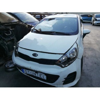 kia rio del año 2015