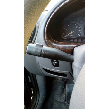 ford fiesta berlina del año 1998