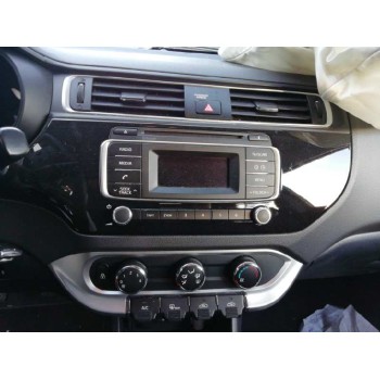 kia rio del año 2015