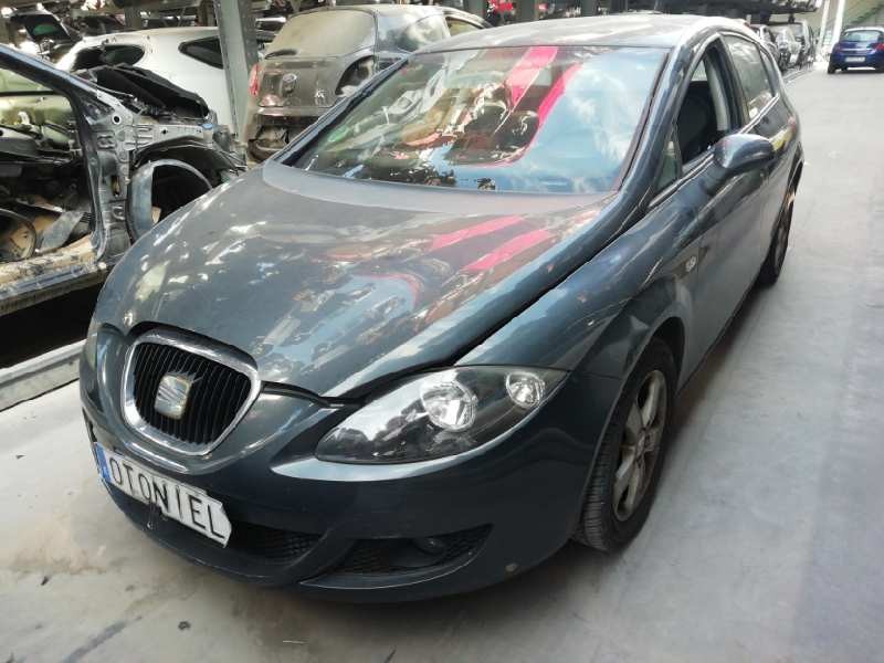 SEAT LEON (1P1)