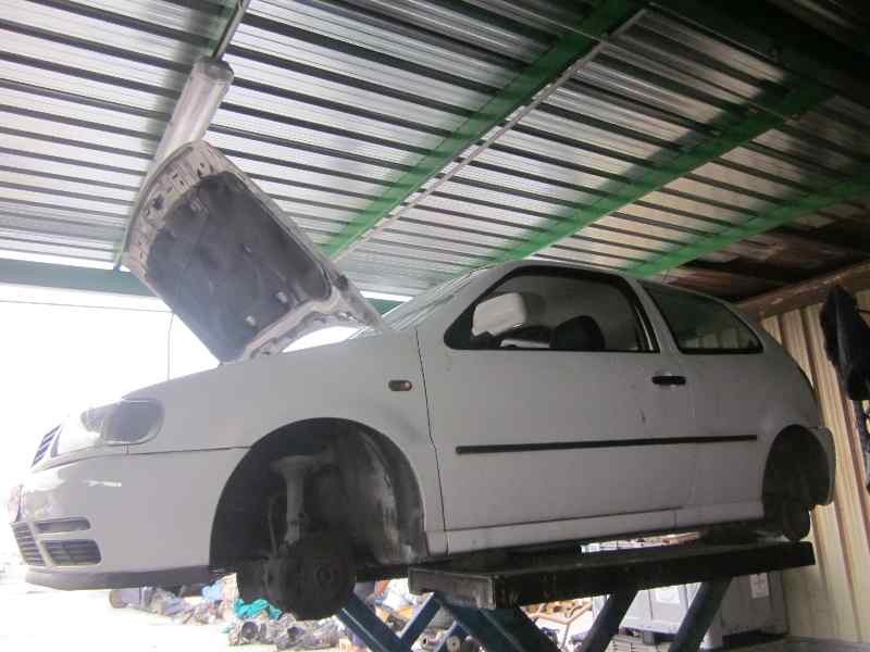 volkswagen polo berlina (6n1) del año 1998