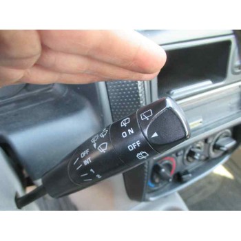 mazda demio (dw) del año 2001