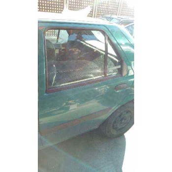 ford fiesta berlina (dx) del año 2000