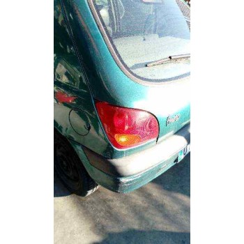 ford fiesta berlina (dx) del año 2000