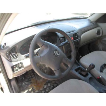 nissan almera (n16/e) del año 2001