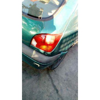 ford fiesta berlina (dx) del año 2000