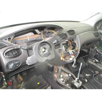 ford focus berlina (cak) del año 2003