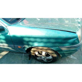 ford fiesta berlina (dx) del año 2000