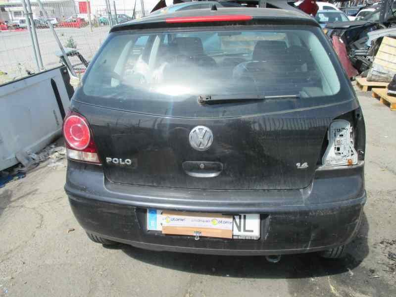 VOLKSWAGEN POLO (9N3)