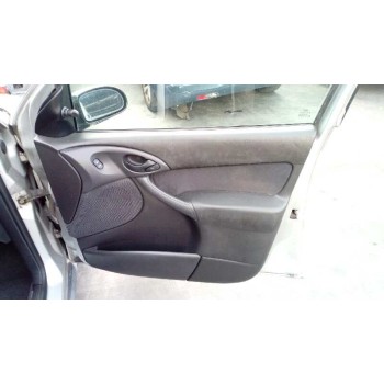 ford focus berlina (cak) del año 1999