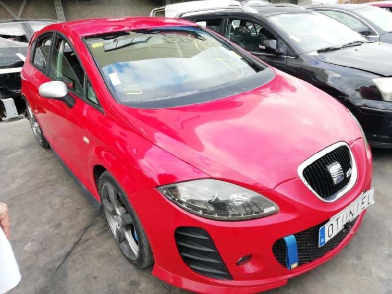 SEAT LEON (1P1)
