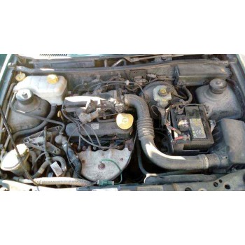 ford fiesta berlina (dx) del año 2000