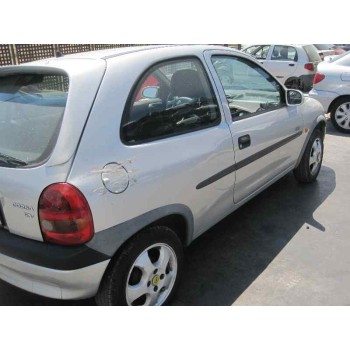 opel corsa b del año 2000