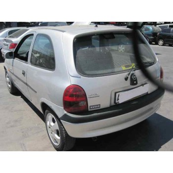 opel corsa b del año 2000