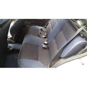 peugeot 106 (s2) del año 2000