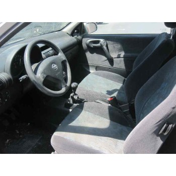 opel corsa b del año 2000