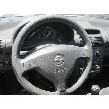 opel corsa b del año 2000