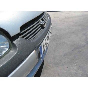 opel corsa b del año 2000