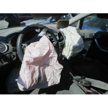 ford fiesta (ccn) del año 2013