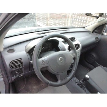 opel corsa c del año 2004