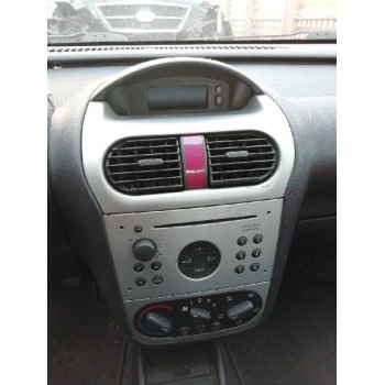 opel corsa c del año 2004