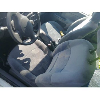 renault clio ii fase i (b/cbo) del año 2000