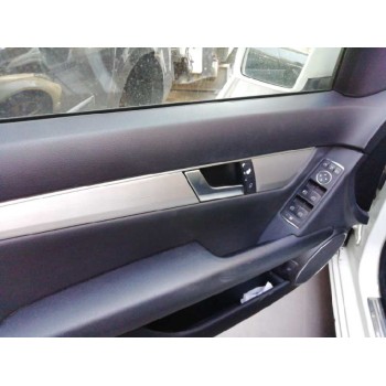 mercedes-benz clase c (w204) berlina del año 2011