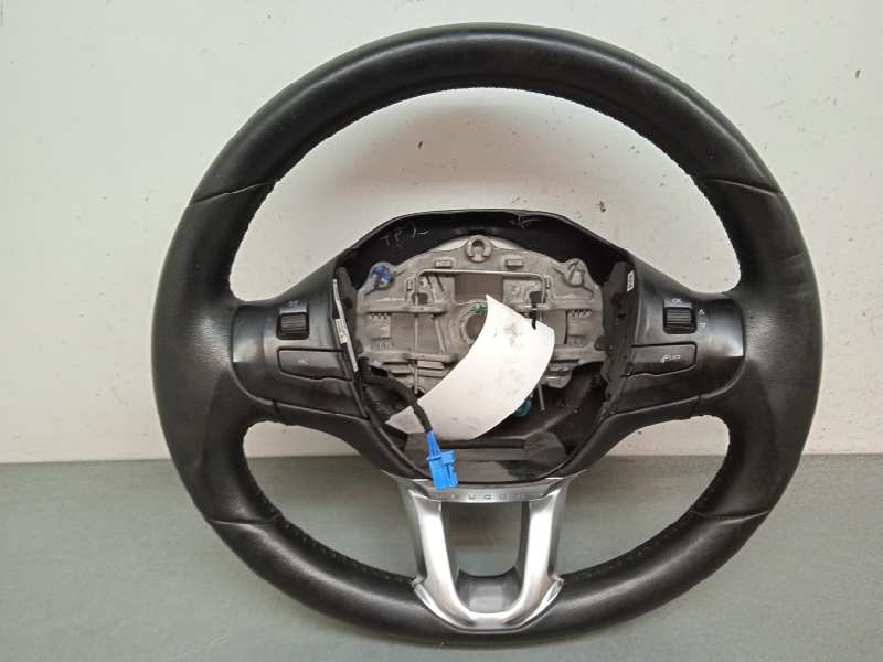 Recambio de volante para peugeot 208 allure referencia OEM IAM 96750123ZD ALGO MARCADO 