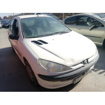 peugeot 206 berlina del año 2000