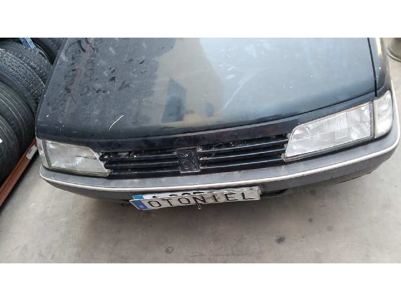 PEUGEOT 405 BERLINA