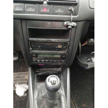 volkswagen golf iv berlina (1j1) del año 2000