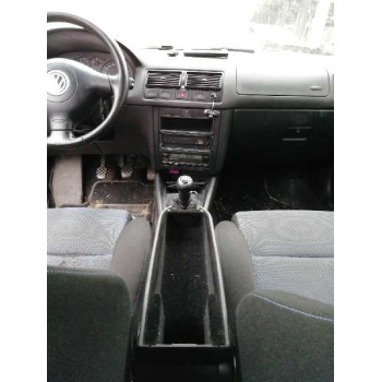 volkswagen golf iv berlina (1j1) del año 2000