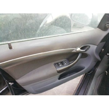 saab 9-3 berlina del año 2004