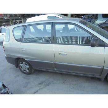 kia carens del año 2000