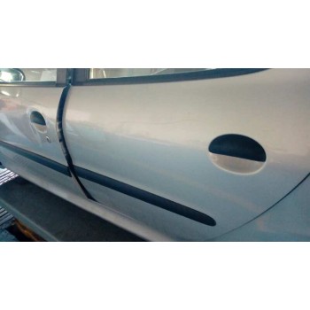 peugeot 206 berlina del año 2000