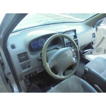 kia carens del año 2000