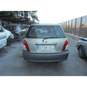 kia carens del año 2000