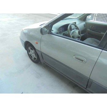 kia carens del año 2000