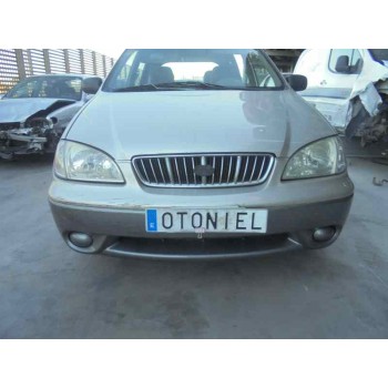 kia carens del año 2000