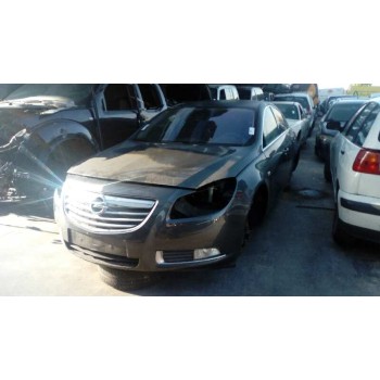 opel insignia berlina del año 2010
