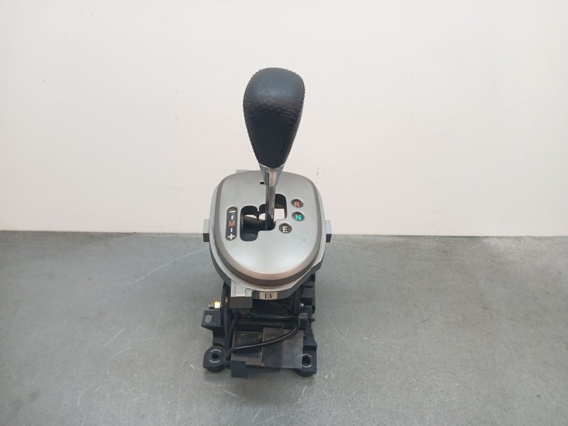 Recambio de palanca cambio para toyota yaris active referencia OEM IAM 8945152020 SELECTOR AUTO