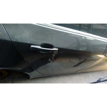 opel insignia berlina del año 2010