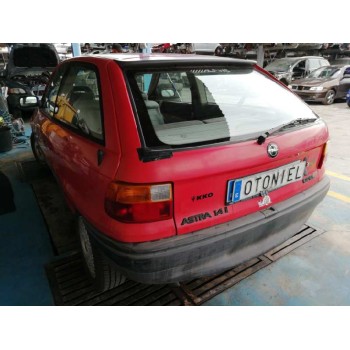 opel astra f berlina del año 1993