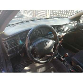 opel vectra b berlina del año 2001