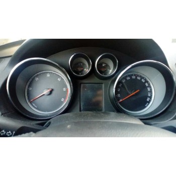 opel insignia berlina del año 2010