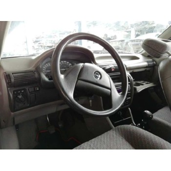 opel astra f berlina del año 1993