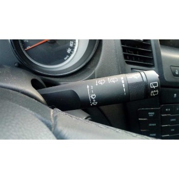 opel insignia berlina del año 2010