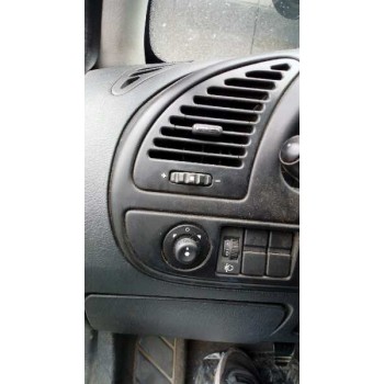 citroën xsara berlina del año 2004